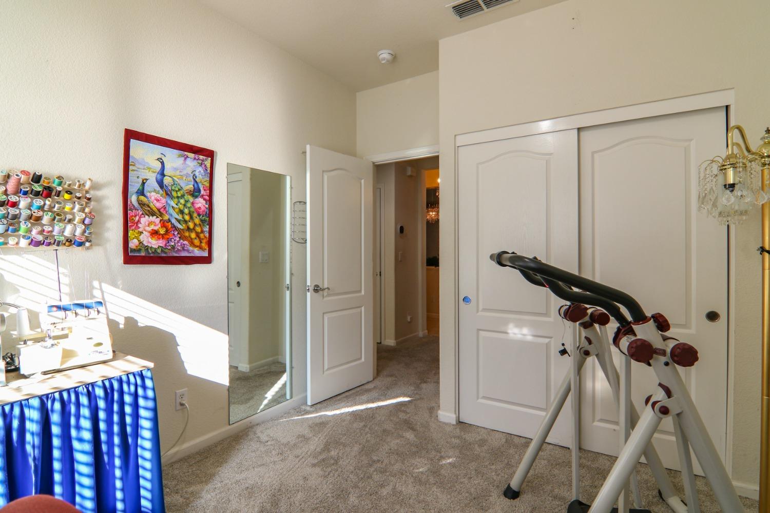 Detail Gallery Image 27 of 37 For 2042 Horseshoe Glen Cir, Folsom,  CA 95630 - 3 Beds | 2 Baths