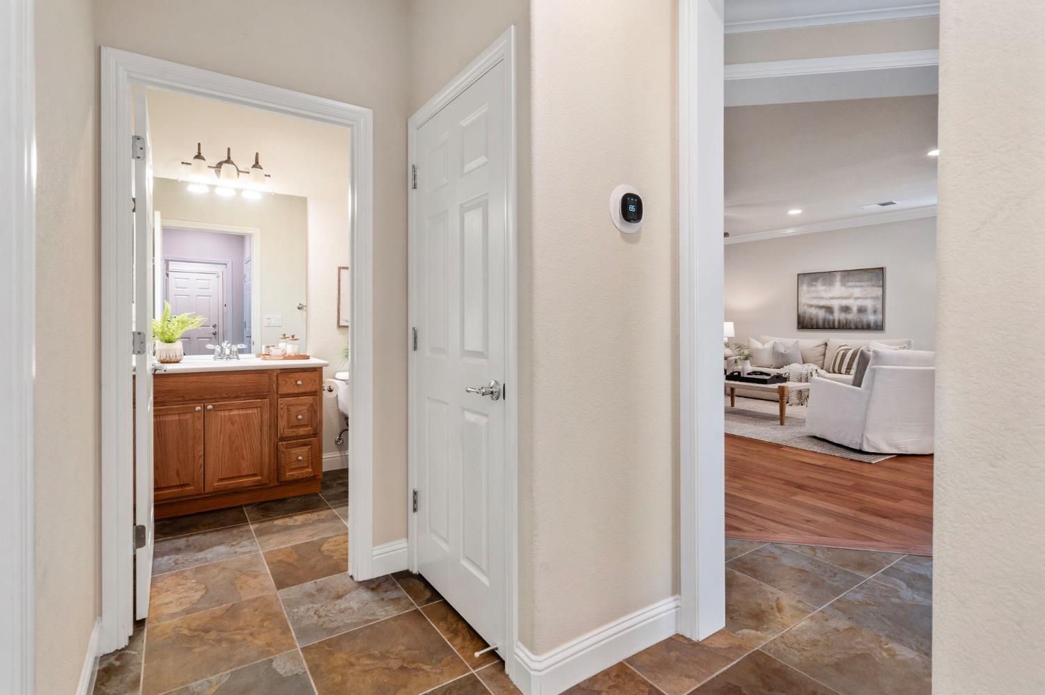 Detail Gallery Image 20 of 46 For 2537 Shadow Berry Dr, Manteca,  CA 95336 - 2 Beds | 2 Baths