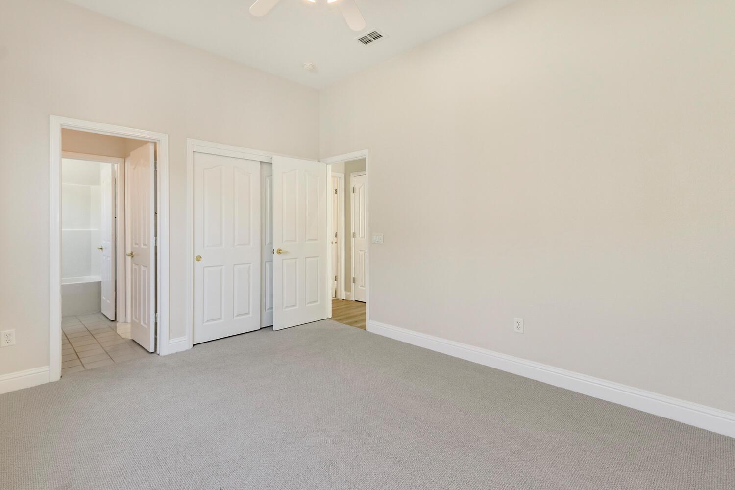 Detail Gallery Image 48 of 78 For 2706 Granite Park Ln, Elk Grove,  CA 95758 - 3 Beds | 2/1 Baths