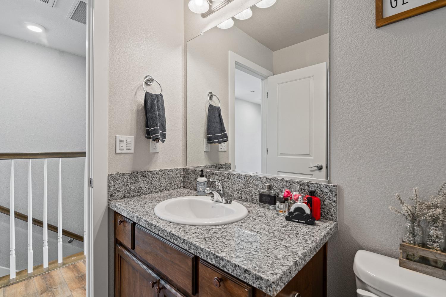 Detail Gallery Image 26 of 38 For 164 Ivy St, Roseville,  CA 95678 - 3 Beds | 2/1 Baths