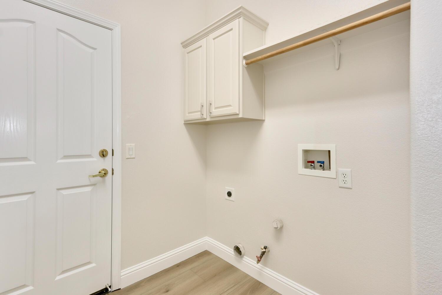 Detail Gallery Image 49 of 78 For 2706 Granite Park Ln, Elk Grove,  CA 95758 - 3 Beds | 2/1 Baths