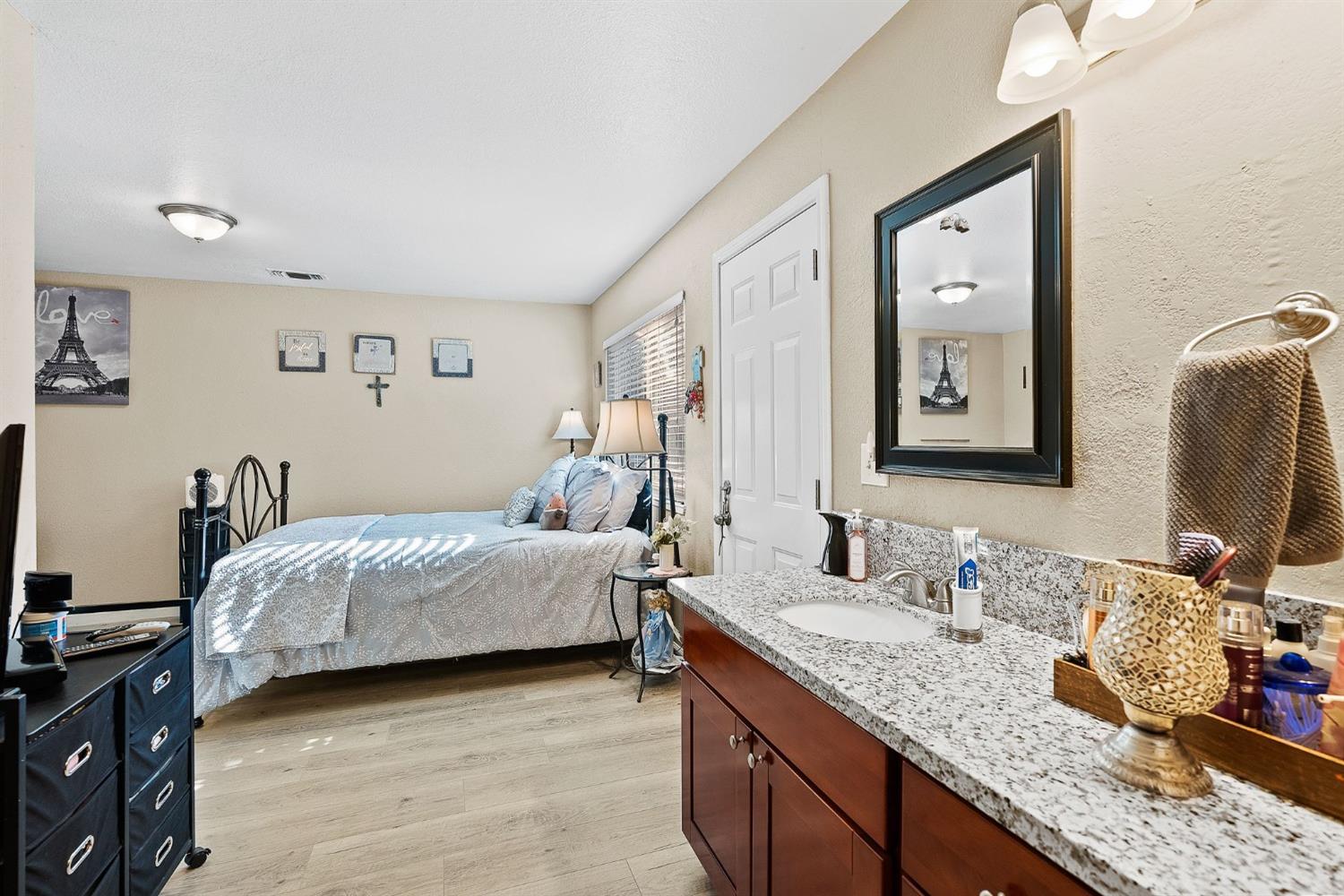 Detail Gallery Image 31 of 39 For 5000 Clover Field Way, Sacramento,  CA 95824 - 3 Beds | 2 Baths