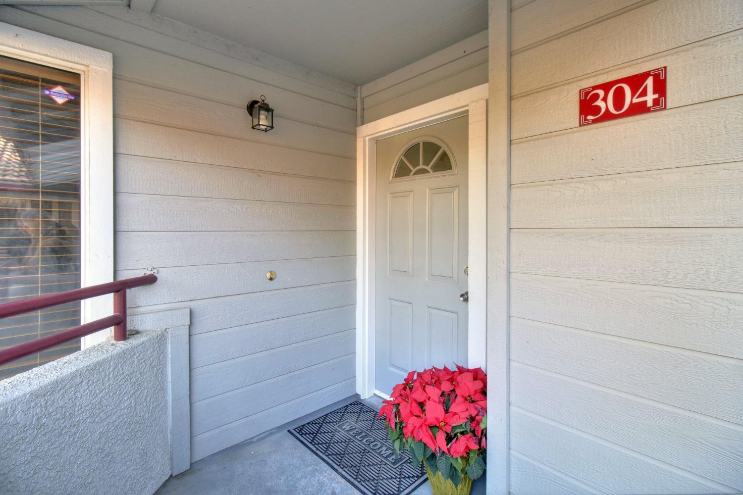 Detail Gallery Image 5 of 48 For 4830 Dover Ln #304,  Sacramento,  CA 95842 - 2 Beds | 2 Baths