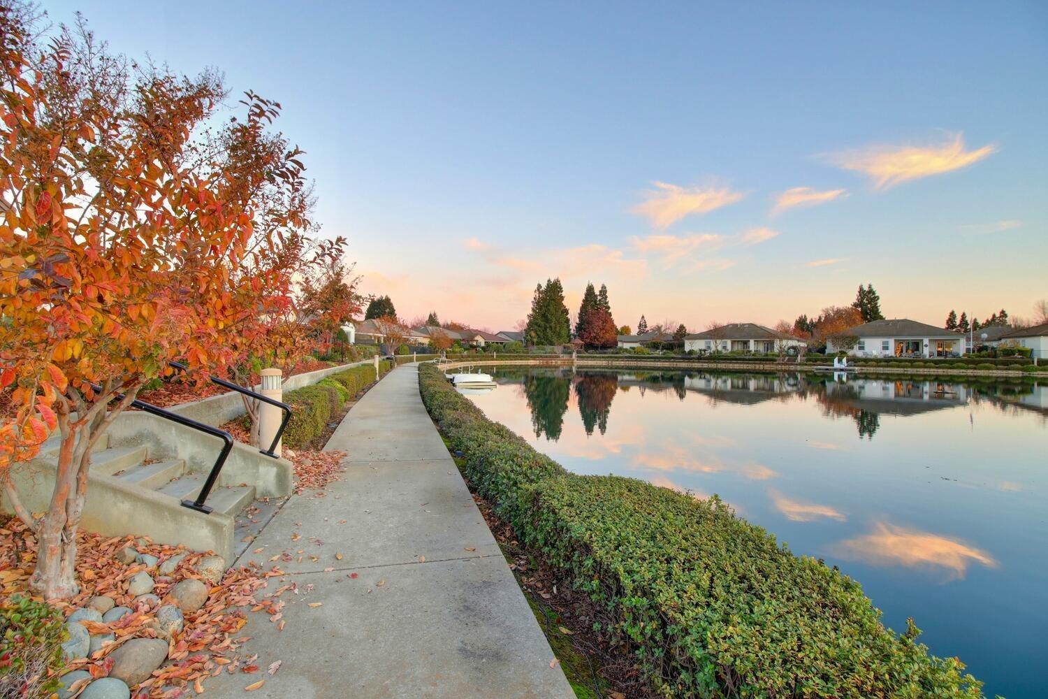 Detail Gallery Image 11 of 78 For 2706 Granite Park Ln, Elk Grove,  CA 95758 - 3 Beds | 2/1 Baths