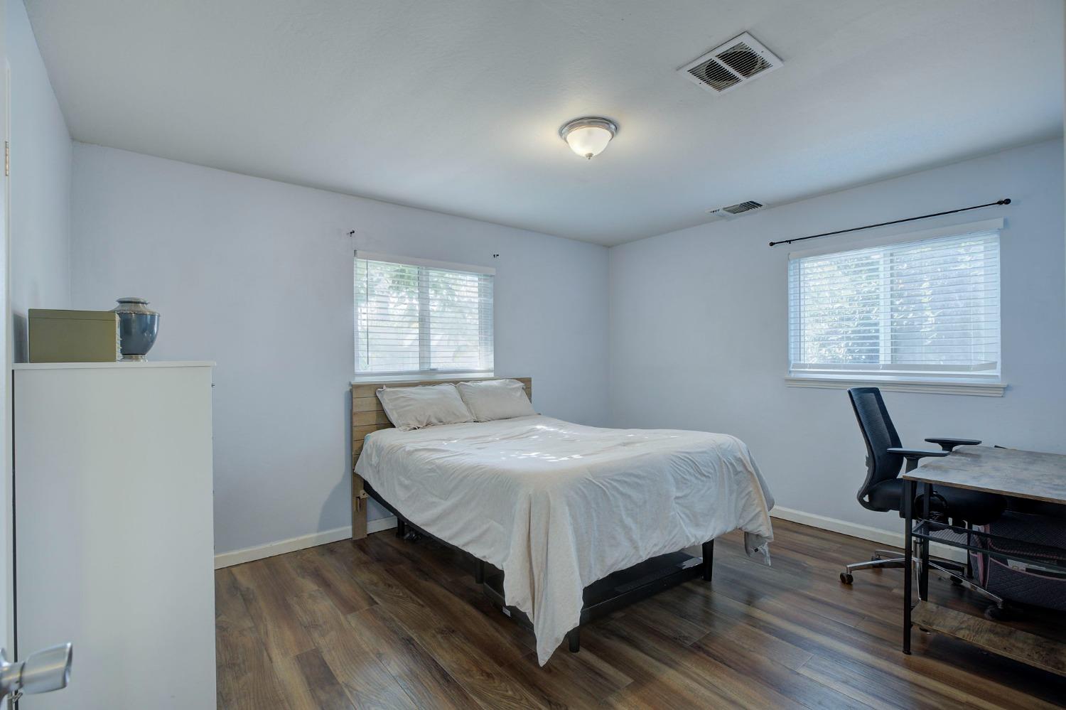 Detail Gallery Image 14 of 17 For 4201 42nd Ave, Sacramento,  CA 95824 - 2 Beds | 1 Baths