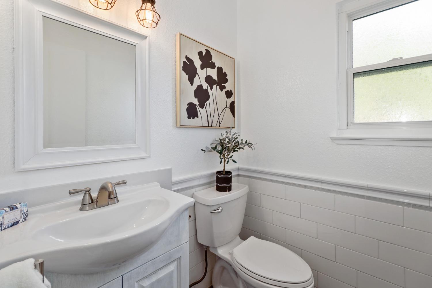 Detail Gallery Image 34 of 48 For 2255 S Whitney Blvd, Rocklin,  CA 95677 - 4 Beds | 2/1 Baths