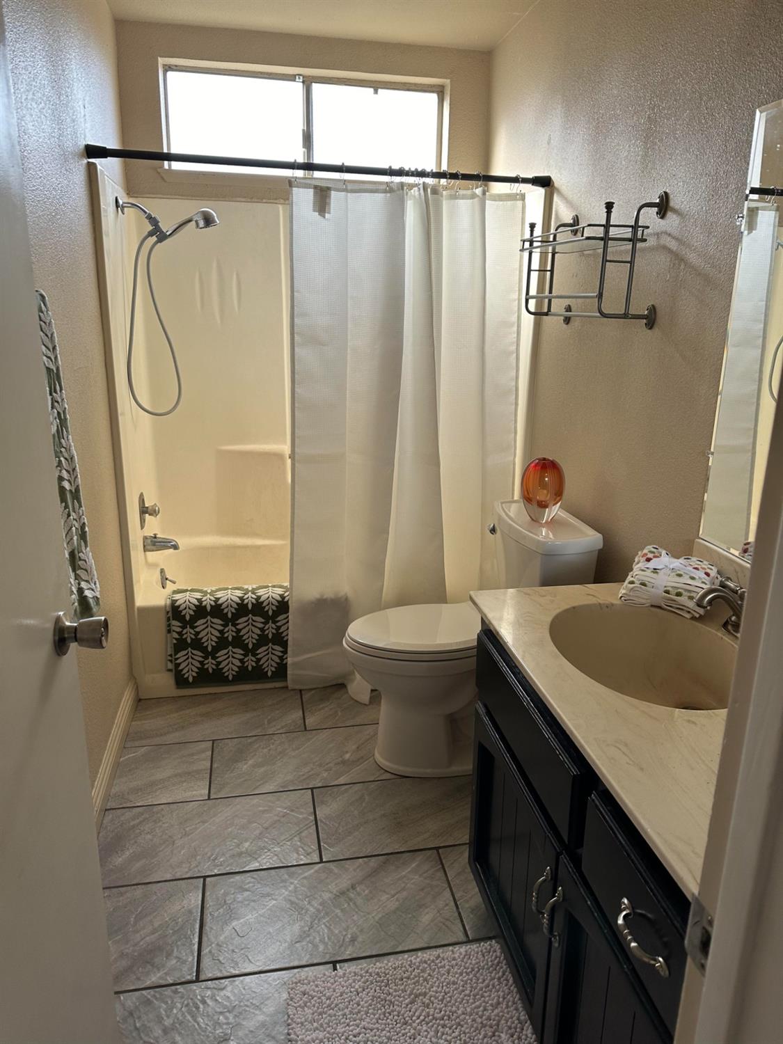 Detail Gallery Image 18 of 24 For 765 Berea Ct, Turlock,  CA 95382 - 3 Beds | 2 Baths