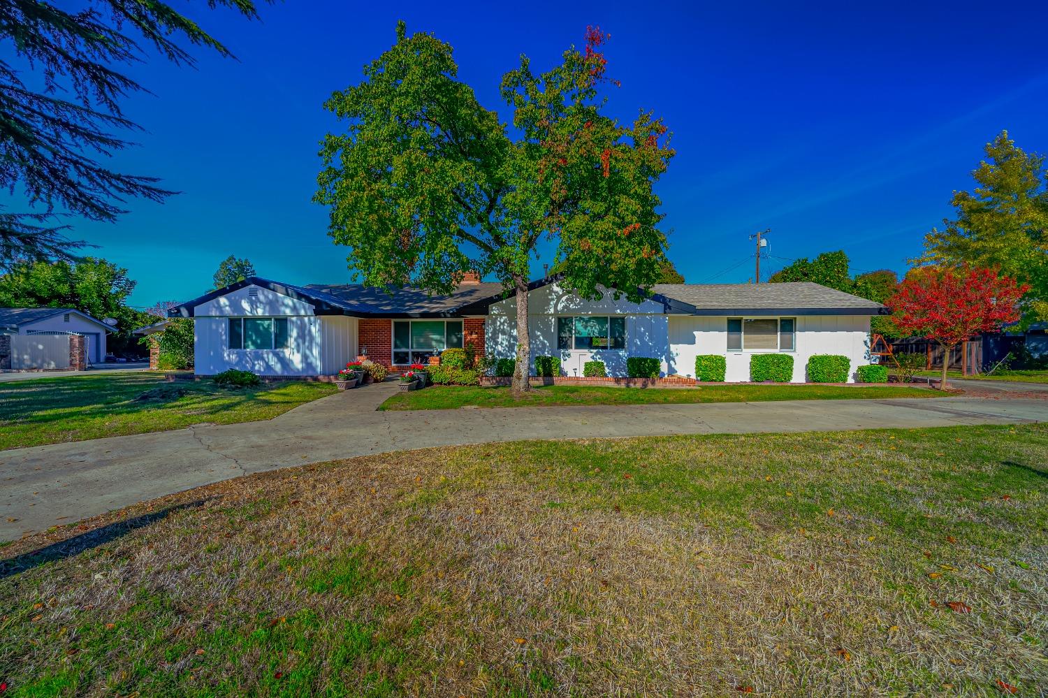 Detail Gallery Image 1 of 60 For 1049 Colorado Dr, Merced,  CA 95340 - 3 Beds | 2 Baths