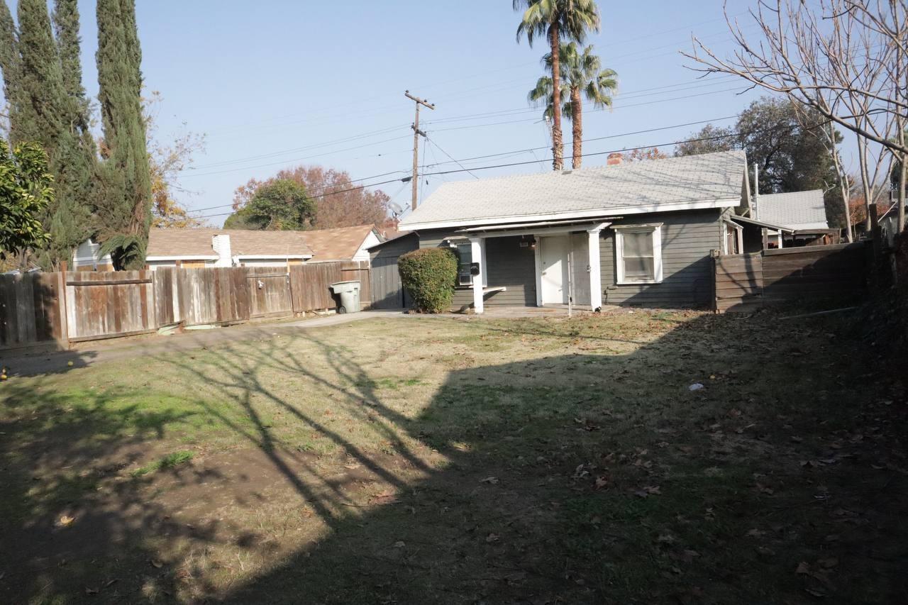 N Ferger Avenue, Fresno, California image 4