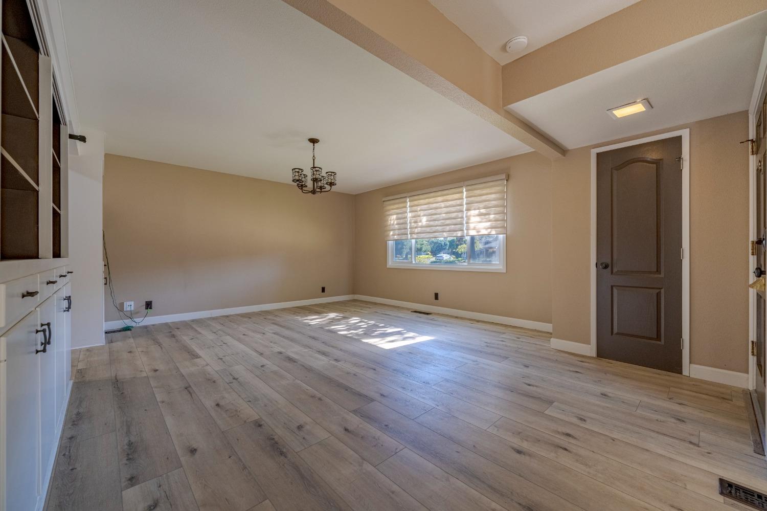 Detail Gallery Image 10 of 60 For 1049 Colorado Dr, Merced,  CA 95340 - 3 Beds | 2 Baths