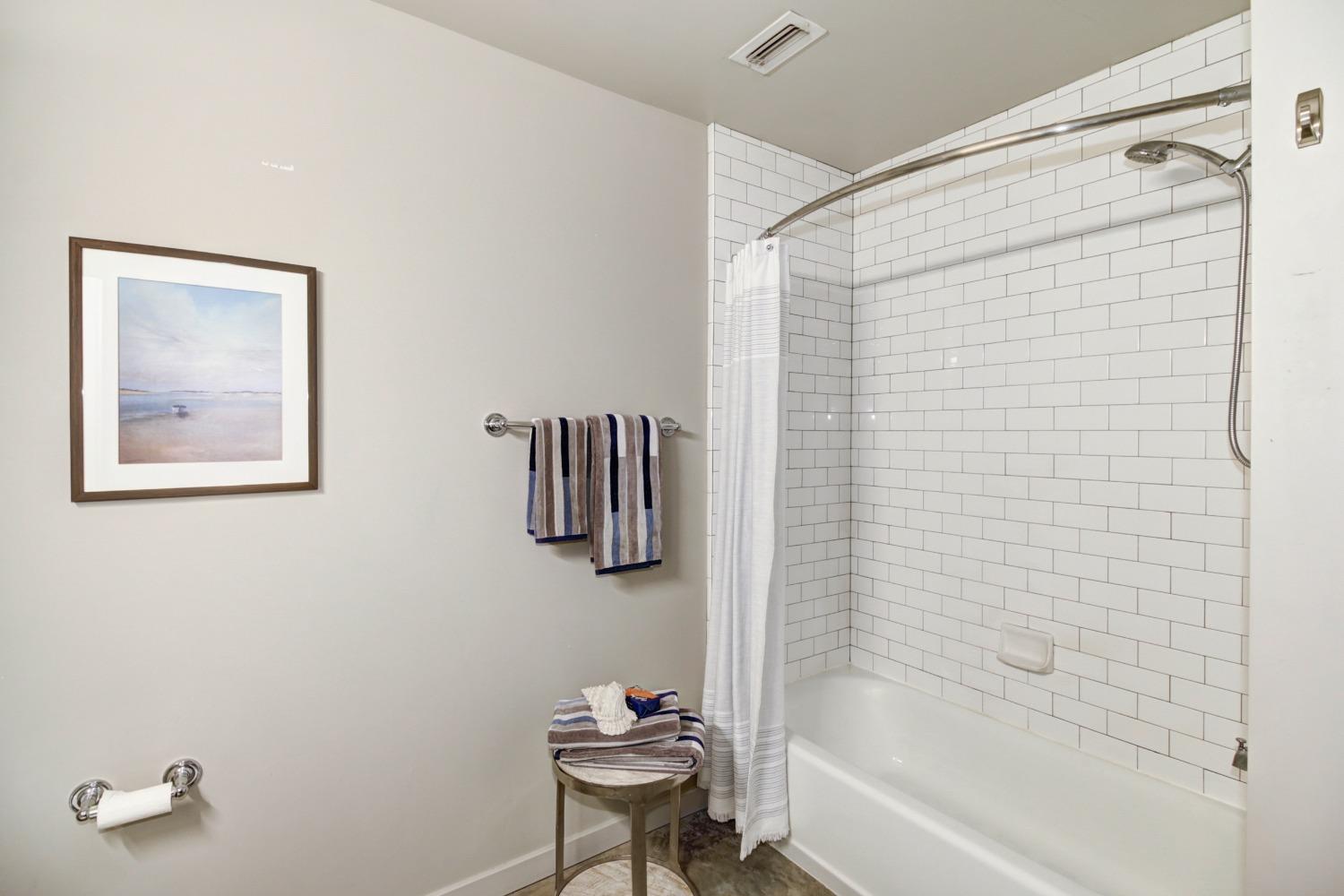 Detail Gallery Image 18 of 25 For 1818 22nd St #103,  Sacramento,  CA 95816 - 1 Beds | 1 Baths