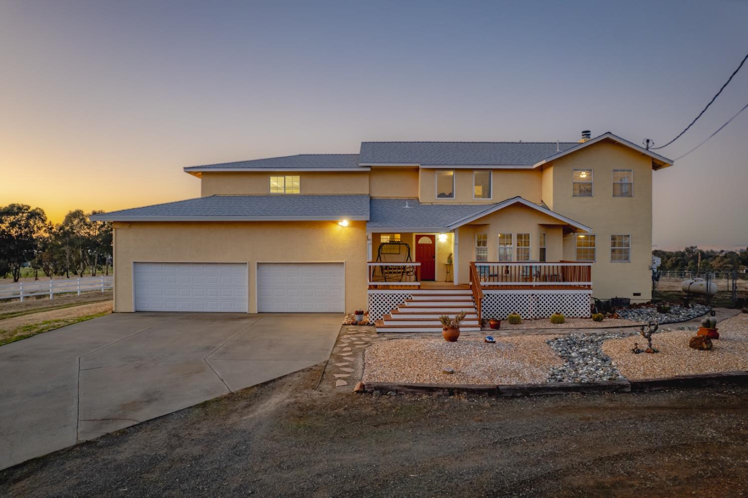 Detail Gallery Image 2 of 77 For 3744 Hokan Ln, Wheatland,  CA 95692 - 3 Beds | 2/1 Baths