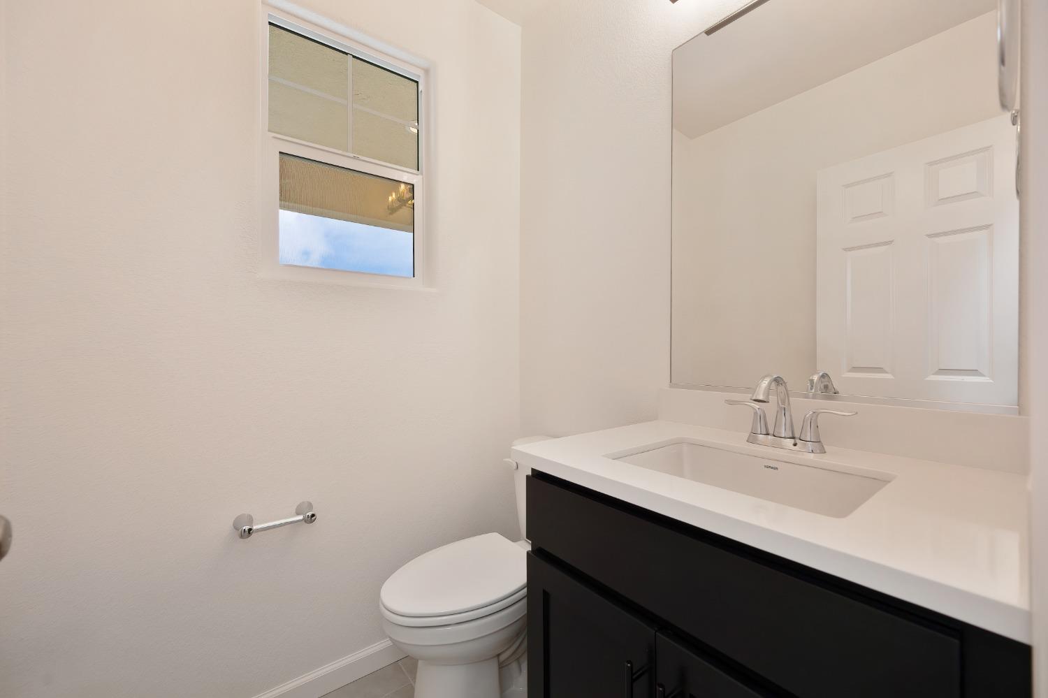 Detail Gallery Image 33 of 58 For 4344 Canyon Coral Way, Rancho Cordova,  CA 95742 - 3 Beds | 2/1 Baths