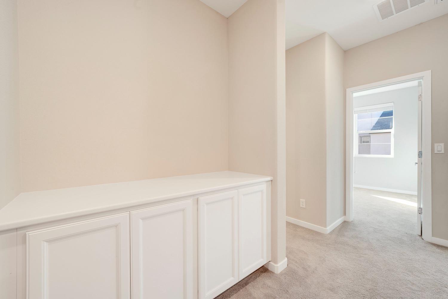 Detail Gallery Image 19 of 40 For 3075 Meadow Run Walk, Sacramento,  CA 95833 - 3 Beds | 2/1 Baths