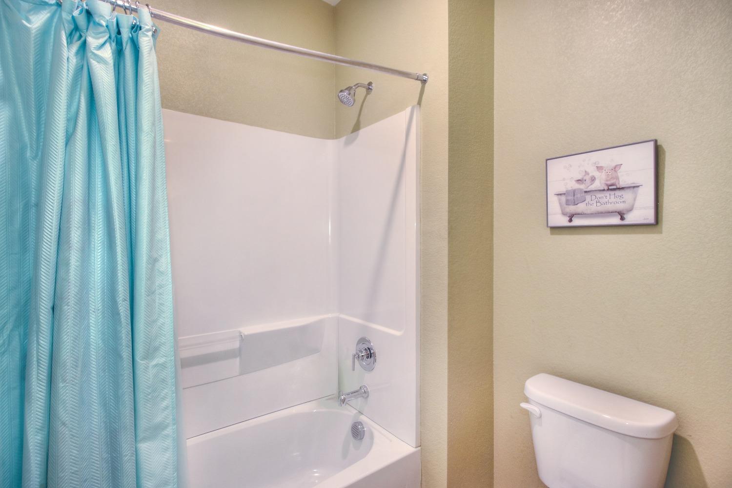 Detail Gallery Image 21 of 48 For 2933 Nantes Walk, Sacramento,  CA 95834 - 4 Beds | 3/1 Baths