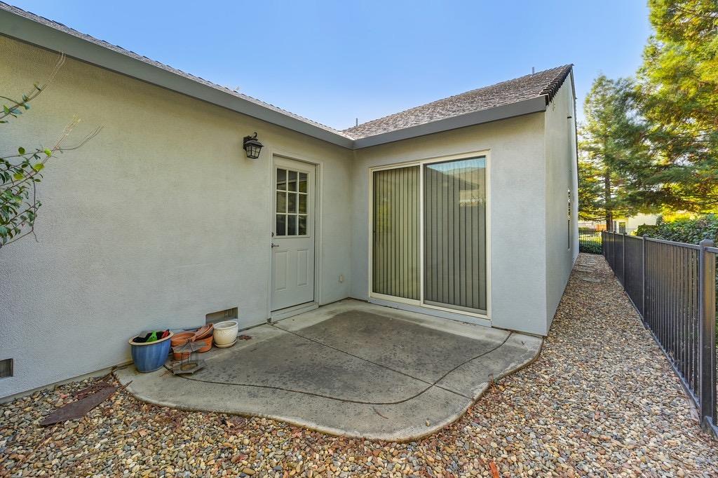 Detail Gallery Image 34 of 45 For 681 Village Dr, Galt,  CA 95632 - 3 Beds | 2 Baths