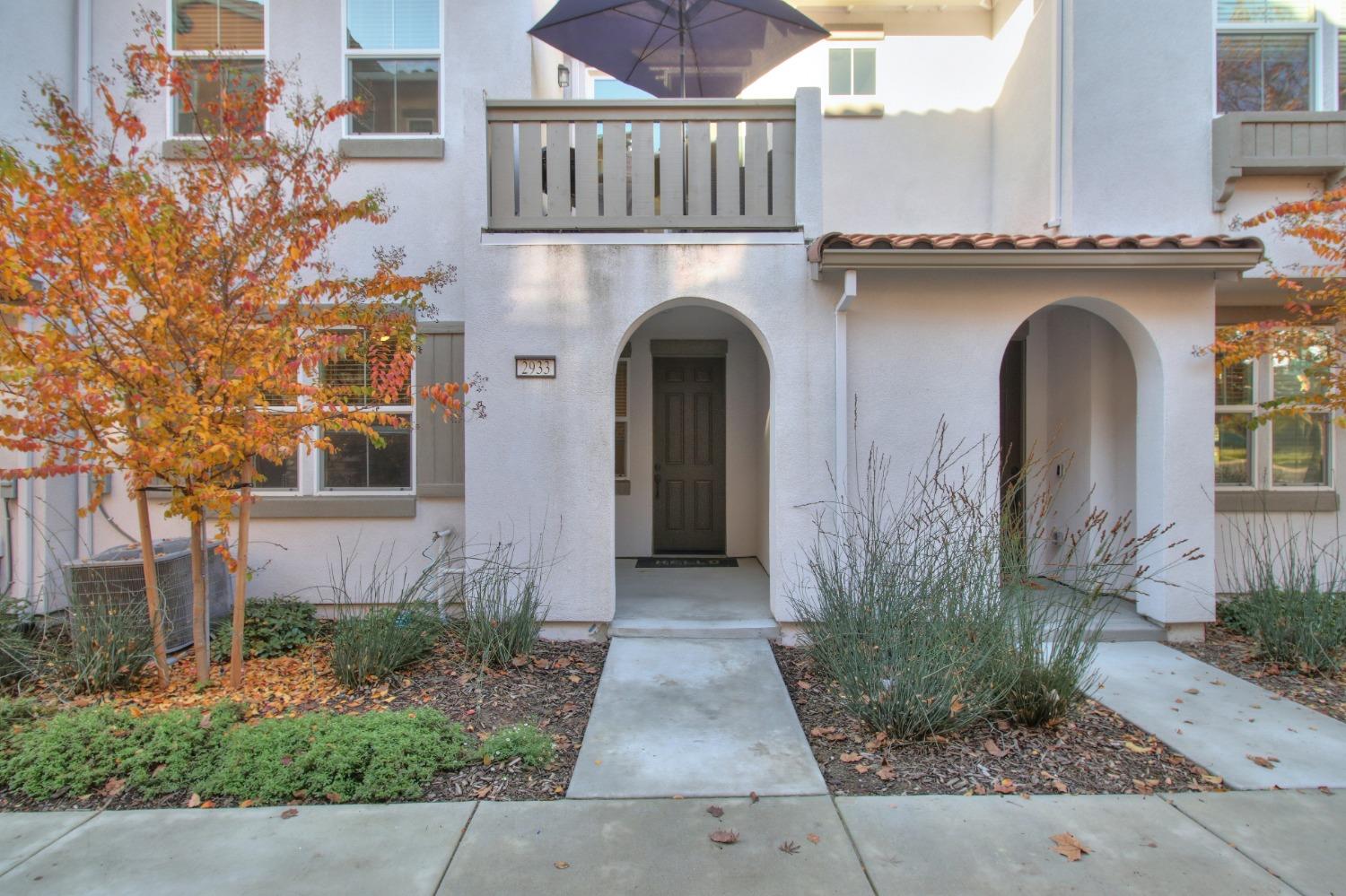 Detail Gallery Image 3 of 48 For 2933 Nantes Walk, Sacramento,  CA 95834 - 4 Beds | 3/1 Baths