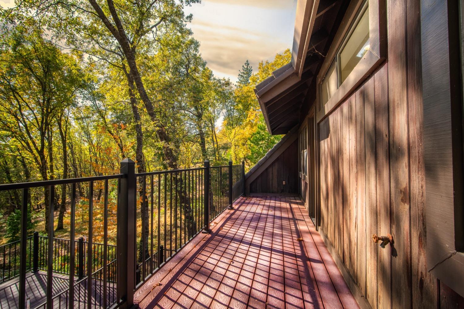 Detail Gallery Image 60 of 93 For 3961 Seven Ridges Road, Camino,  CA 95709 - 5 Beds | 4/1 Baths