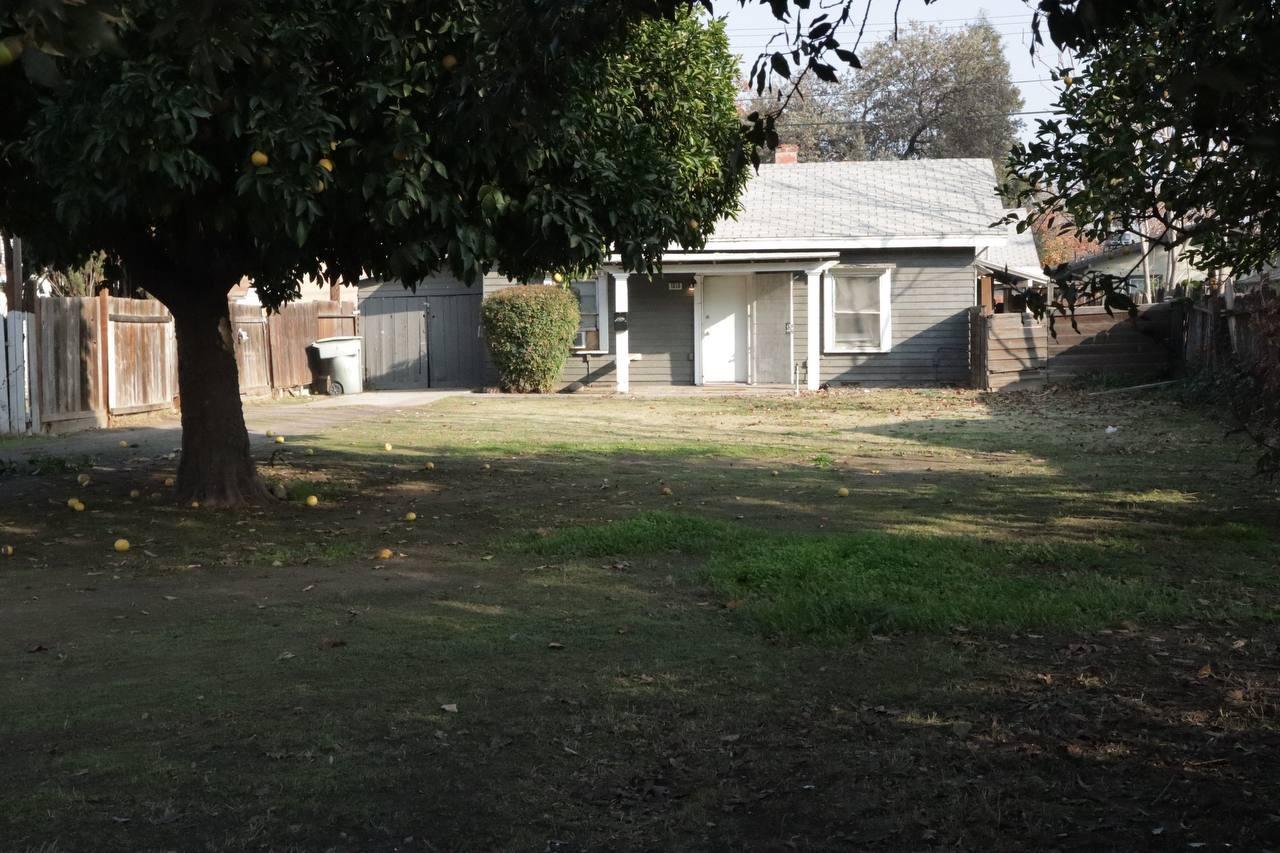 N Ferger Avenue, Fresno, California image 6