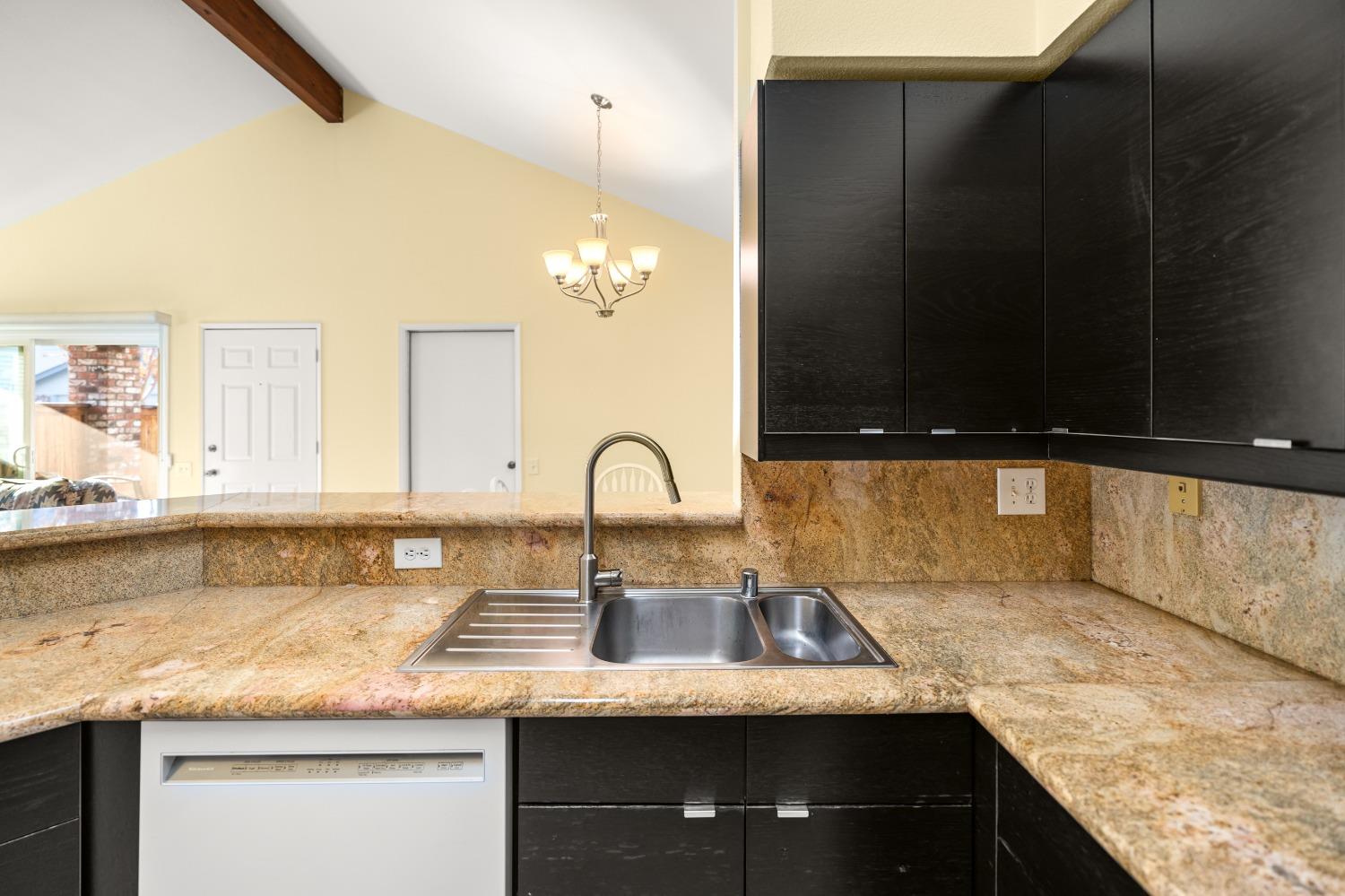 Detail Gallery Image 24 of 47 For 4267 Taylor St, Sacramento,  CA 95838 - 2 Beds | 1 Baths