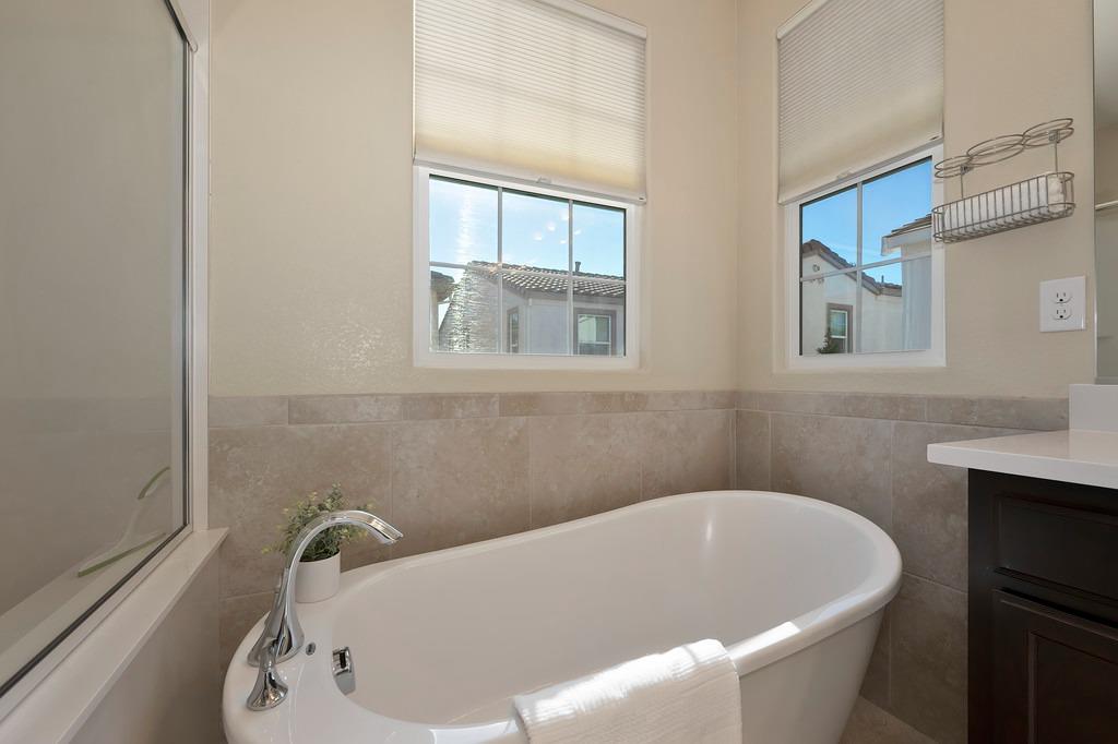 Detail Gallery Image 29 of 57 For 331 Colner Cir, Folsom,  CA 95630 - 3 Beds | 2/1 Baths