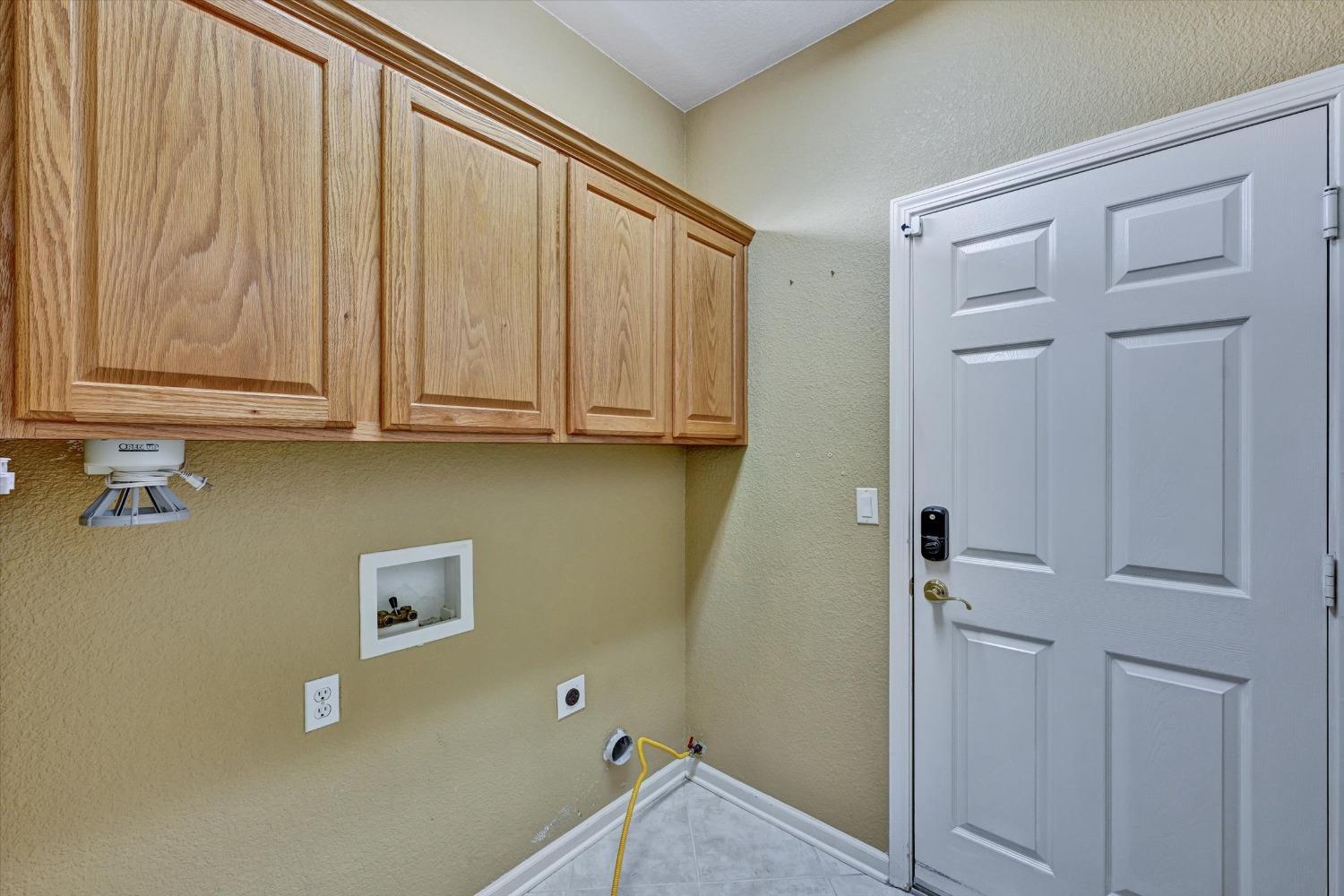 Detail Gallery Image 22 of 29 For 6361 Buckskin Ln, Roseville,  CA 95747 - 2 Beds | 2 Baths