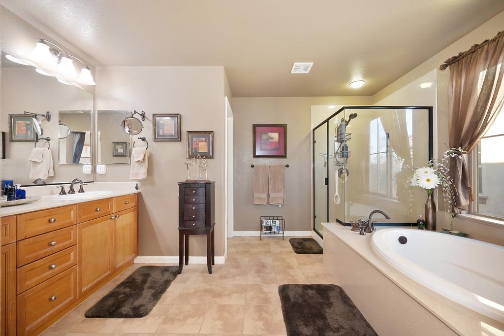 Detail Gallery Image 42 of 64 For 1691 Ballou Cir, Folsom,  CA 95630 - 4 Beds | 2/1 Baths