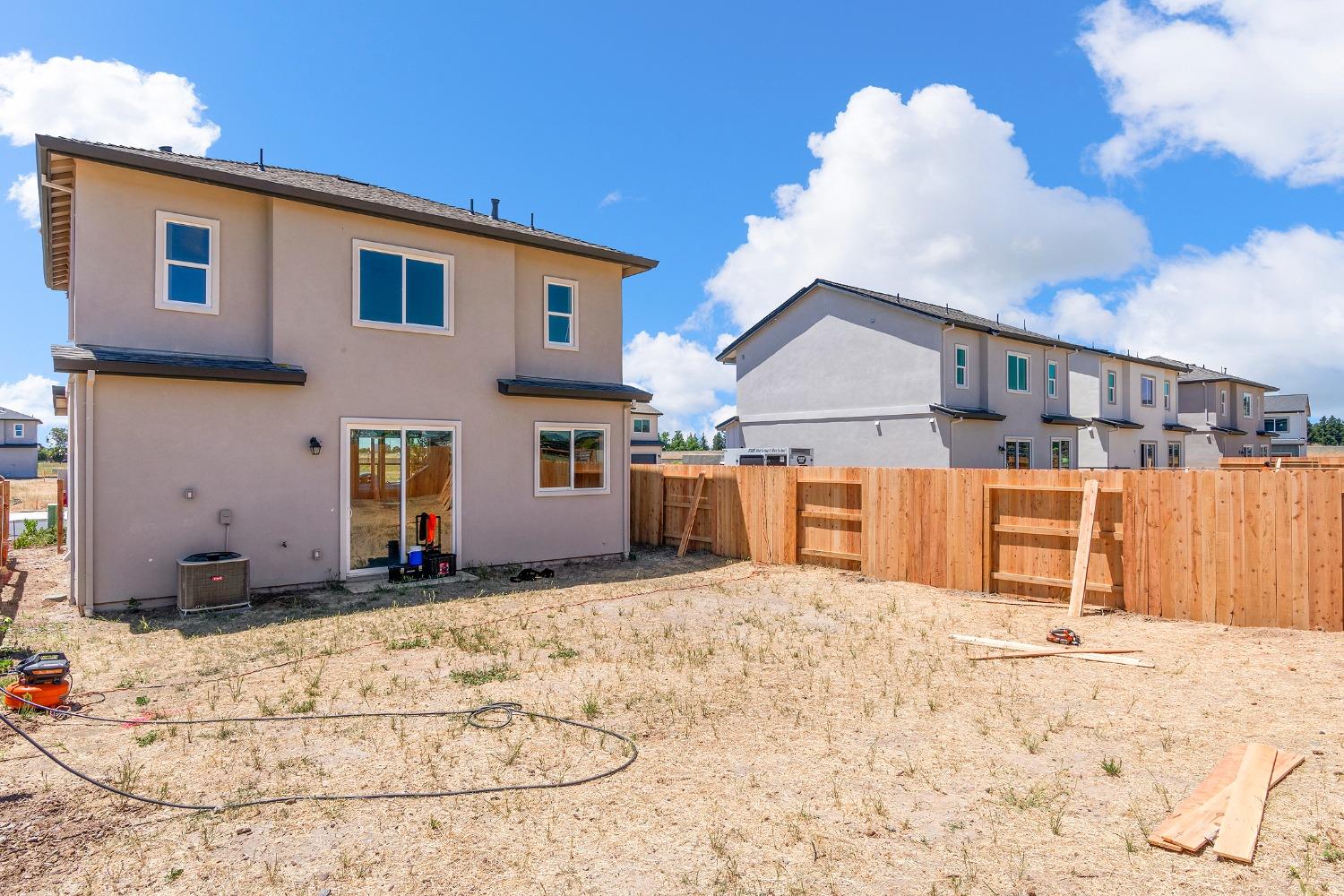 Detail Gallery Image 35 of 35 For 3829 Zapata St, Sacramento,  CA 95838 - 3 Beds | 2/1 Baths