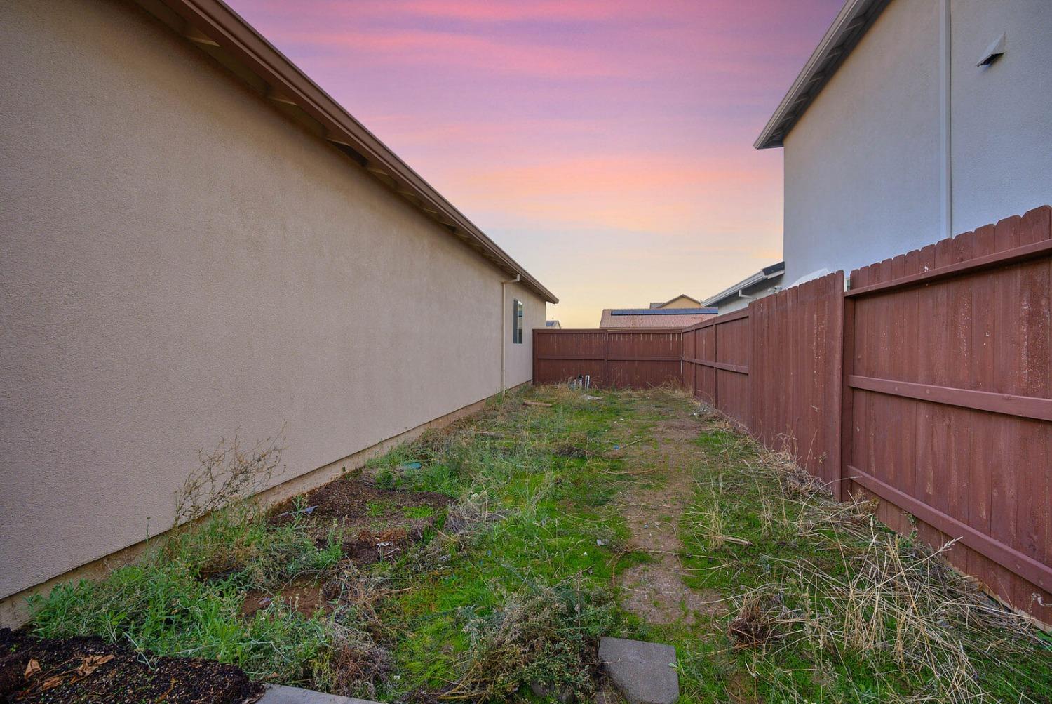 Detail Gallery Image 32 of 35 For 8120 Bossa Nova Way, Roseville,  CA 95747 - 4 Beds | 2 Baths