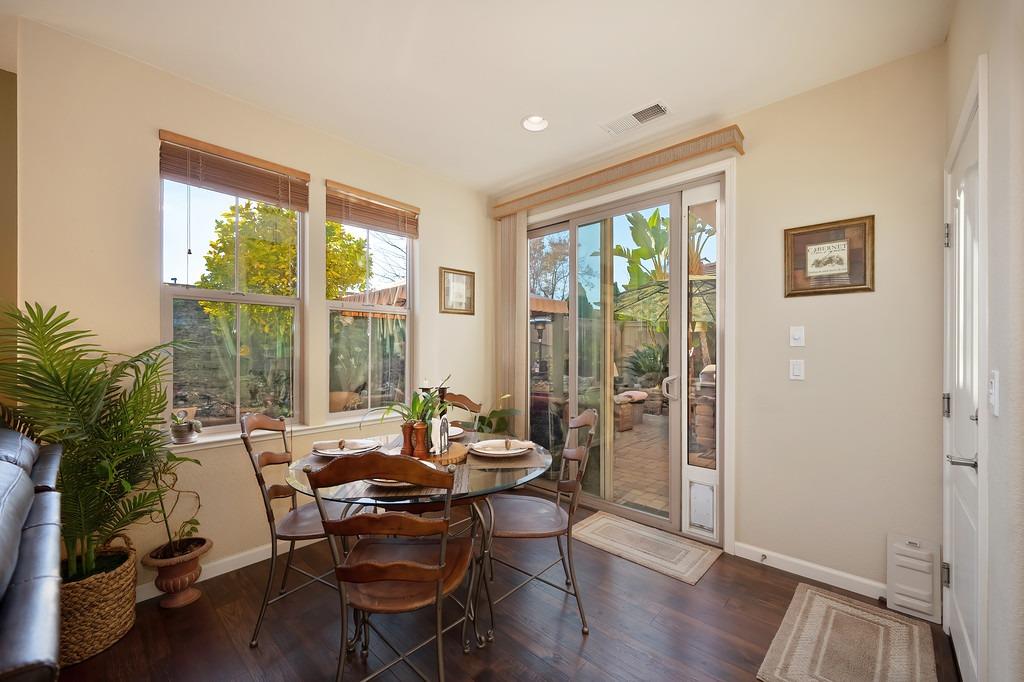 Detail Gallery Image 25 of 64 For 1691 Ballou Cir, Folsom,  CA 95630 - 4 Beds | 2/1 Baths