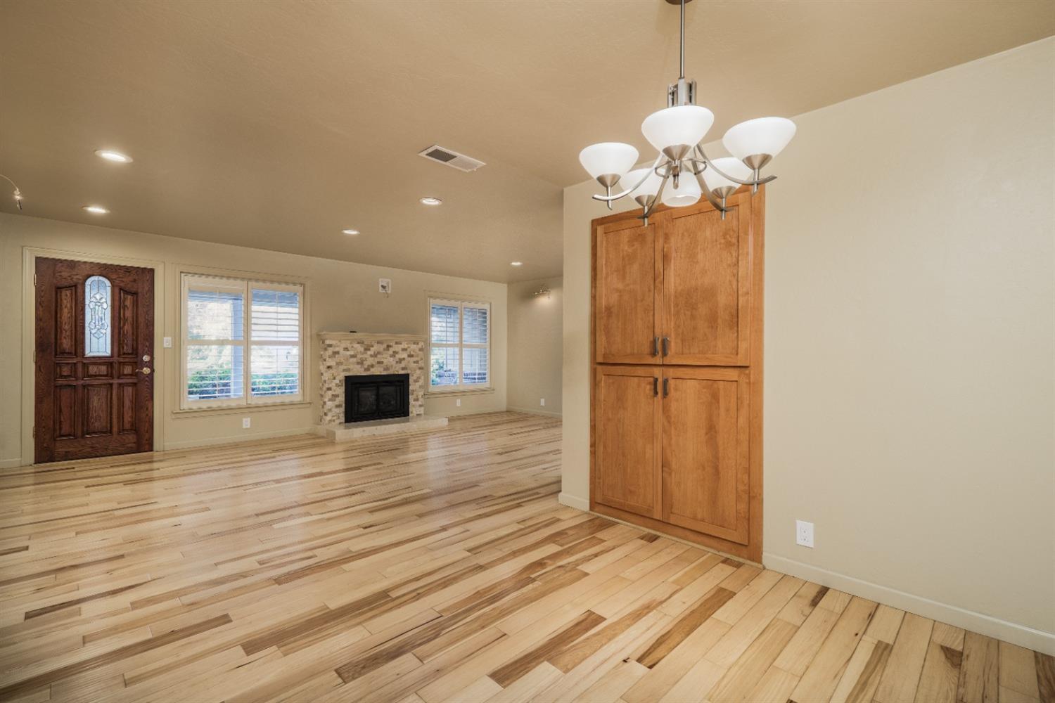 Detail Gallery Image 26 of 79 For 3574 El Ricon Way, Sacramento,  CA 95864 - 3 Beds | 2/1 Baths