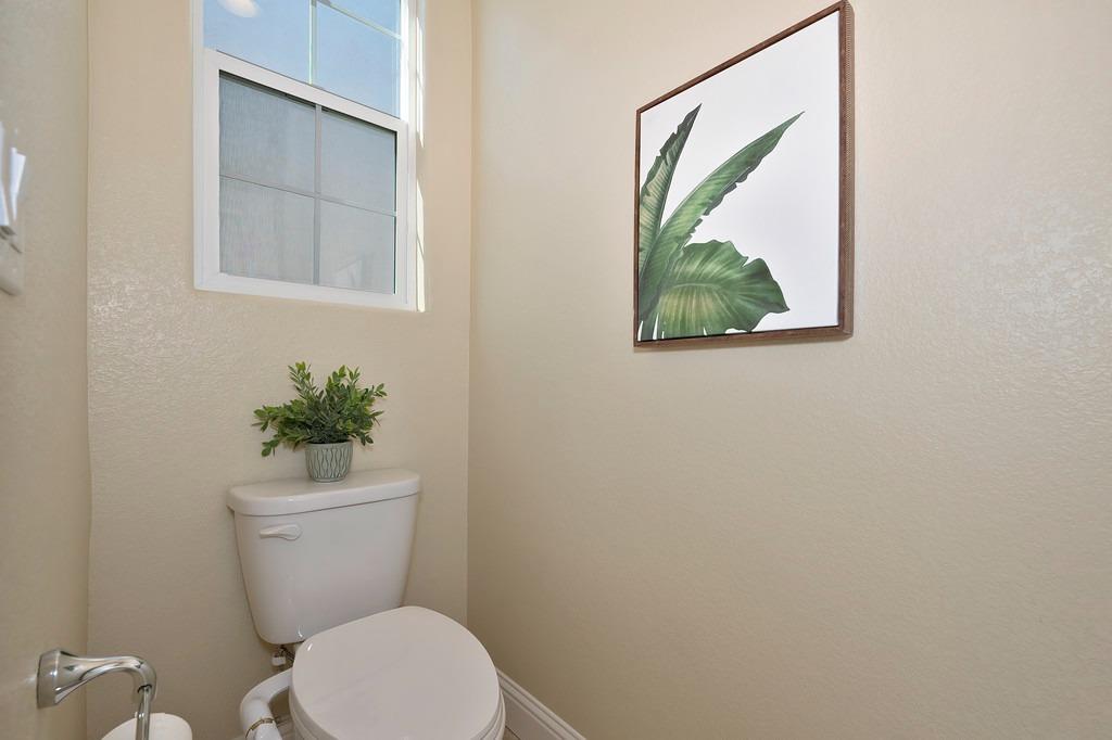 Detail Gallery Image 30 of 57 For 331 Colner Cir, Folsom,  CA 95630 - 3 Beds | 2/1 Baths