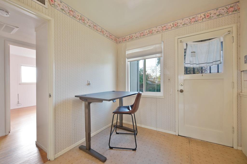 Detail Gallery Image 15 of 38 For 5656 Johns Dr, Sacramento,  CA 95822 - 3 Beds | 1 Baths