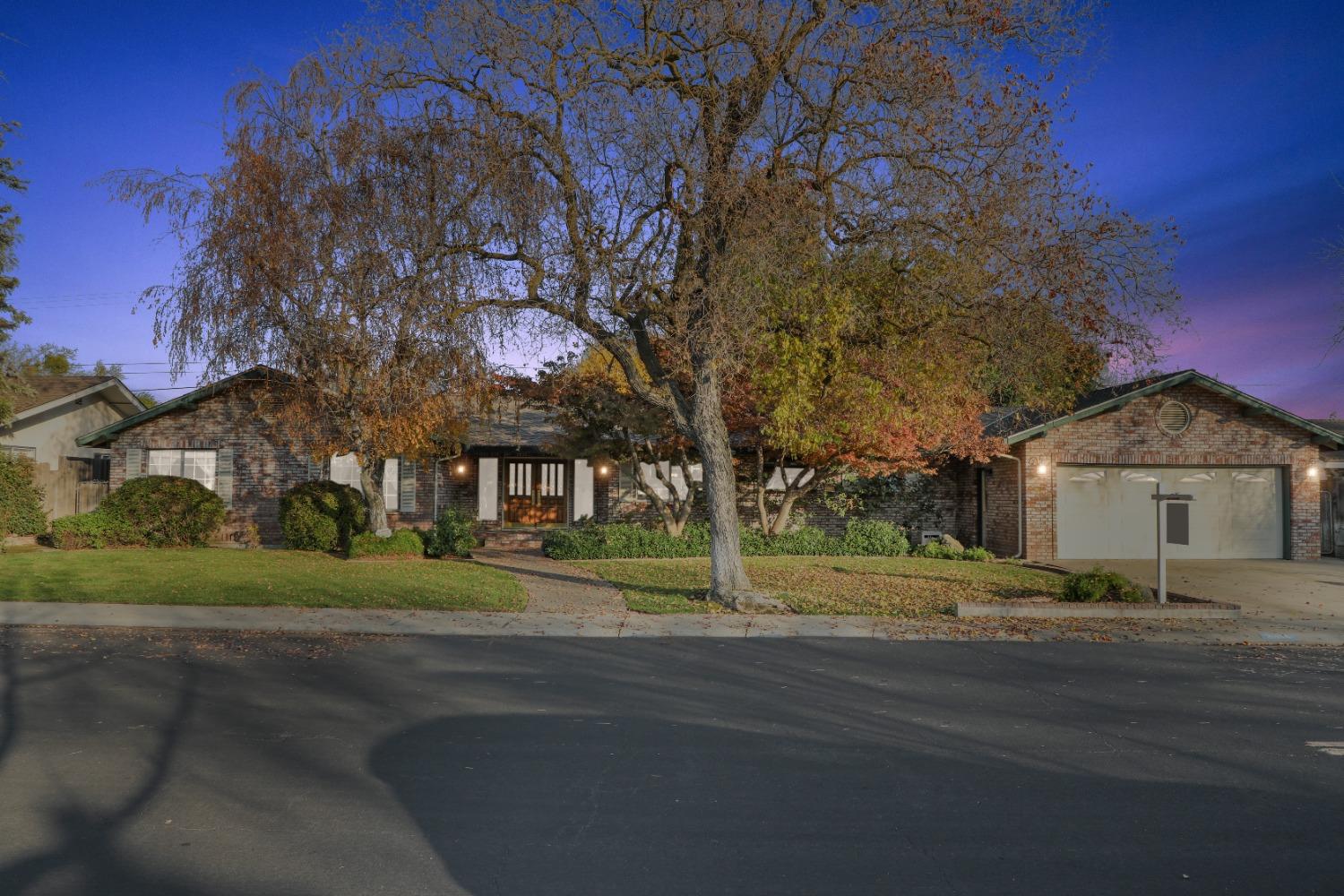 Detail Gallery Image 32 of 33 For 3304 Lancashire Ln, Modesto,  CA 95350 - 4 Beds | 2/1 Baths