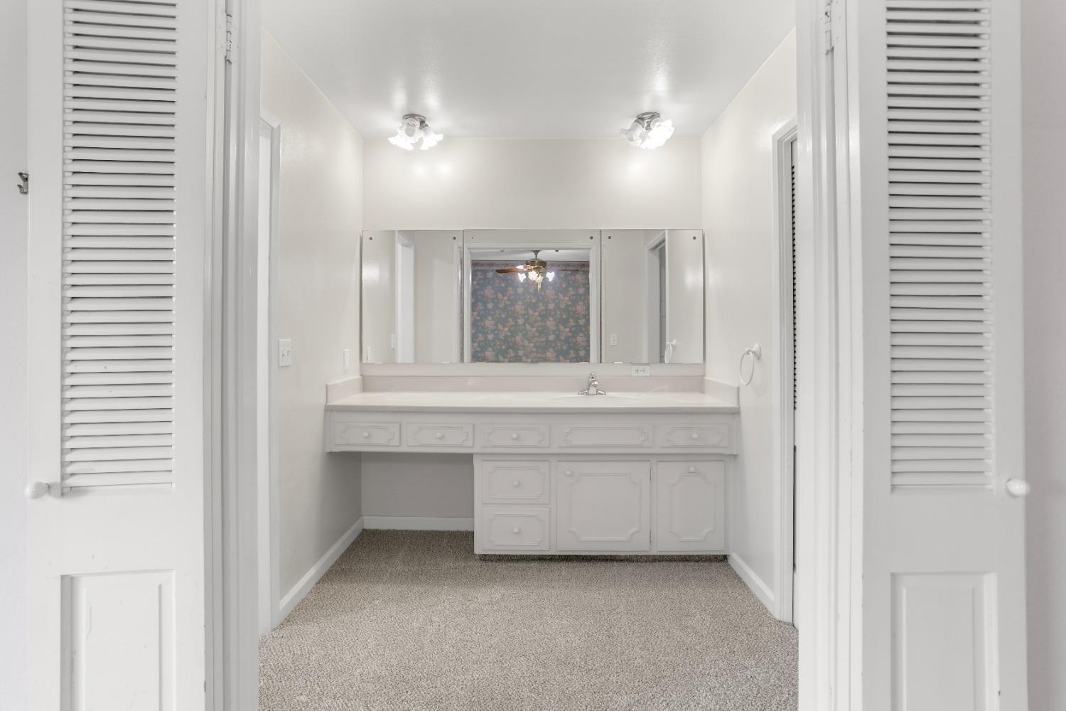 Detail Gallery Image 21 of 33 For 3304 Lancashire Ln, Modesto,  CA 95350 - 4 Beds | 2/1 Baths