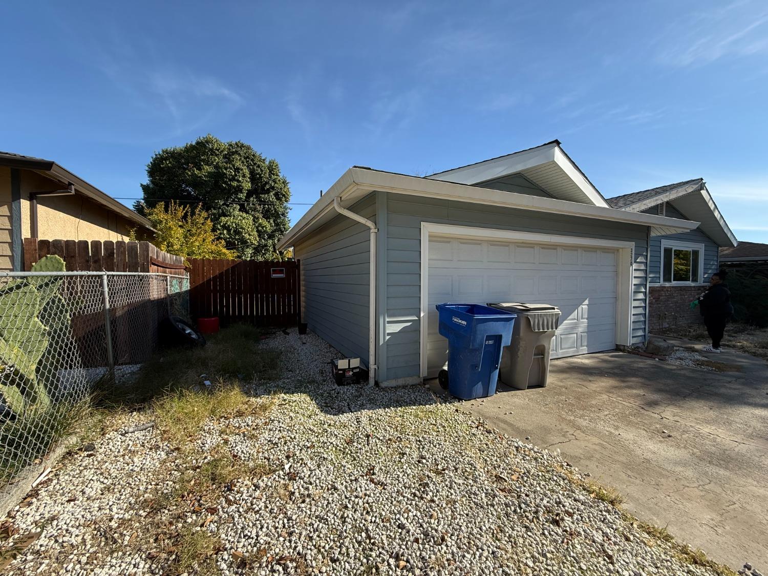 Detail Gallery Image 2 of 17 For 3270 Nareb St, Sacramento,  CA 95838 - 3 Beds | 1 Baths