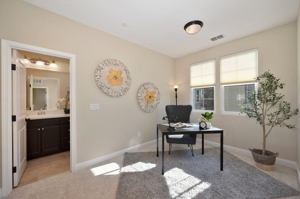 Detail Gallery Image 31 of 57 For 331 Colner Cir, Folsom,  CA 95630 - 3 Beds | 2/1 Baths