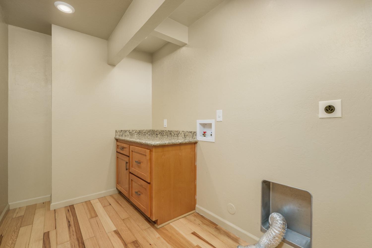 Detail Gallery Image 41 of 79 For 3574 El Ricon Way, Sacramento,  CA 95864 - 3 Beds | 2/1 Baths