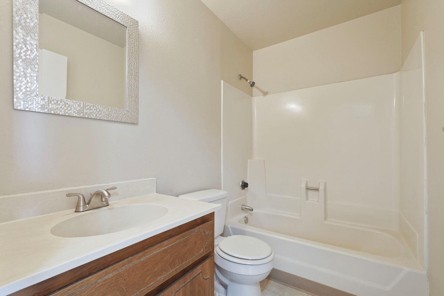 Detail Gallery Image 28 of 48 For 230 Stanislaus St, Lodi,  CA 95240 - 3 Beds | 2 Baths