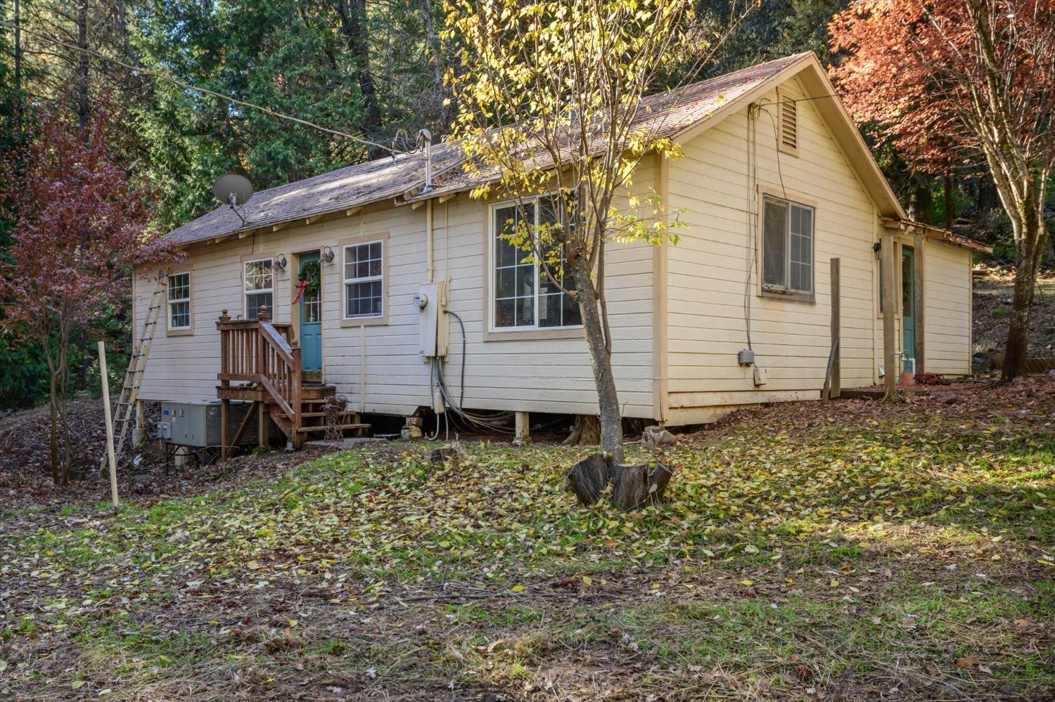 Detail Gallery Image 1 of 21 For 4954 Oak Hill Rd, Placerville,  CA 95667 - 2 Beds | 1 Baths