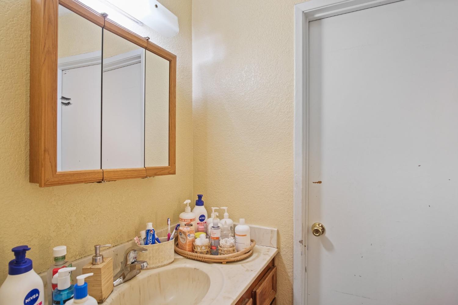 Detail Gallery Image 21 of 25 For 317 Luinda Way, Modesto,  CA 95351 - 3 Beds | 2 Baths