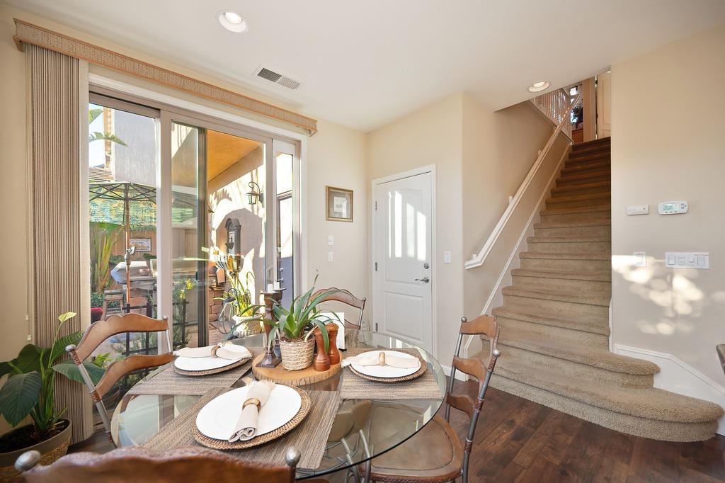 Detail Gallery Image 21 of 64 For 1691 Ballou Cir, Folsom,  CA 95630 - 4 Beds | 2/1 Baths