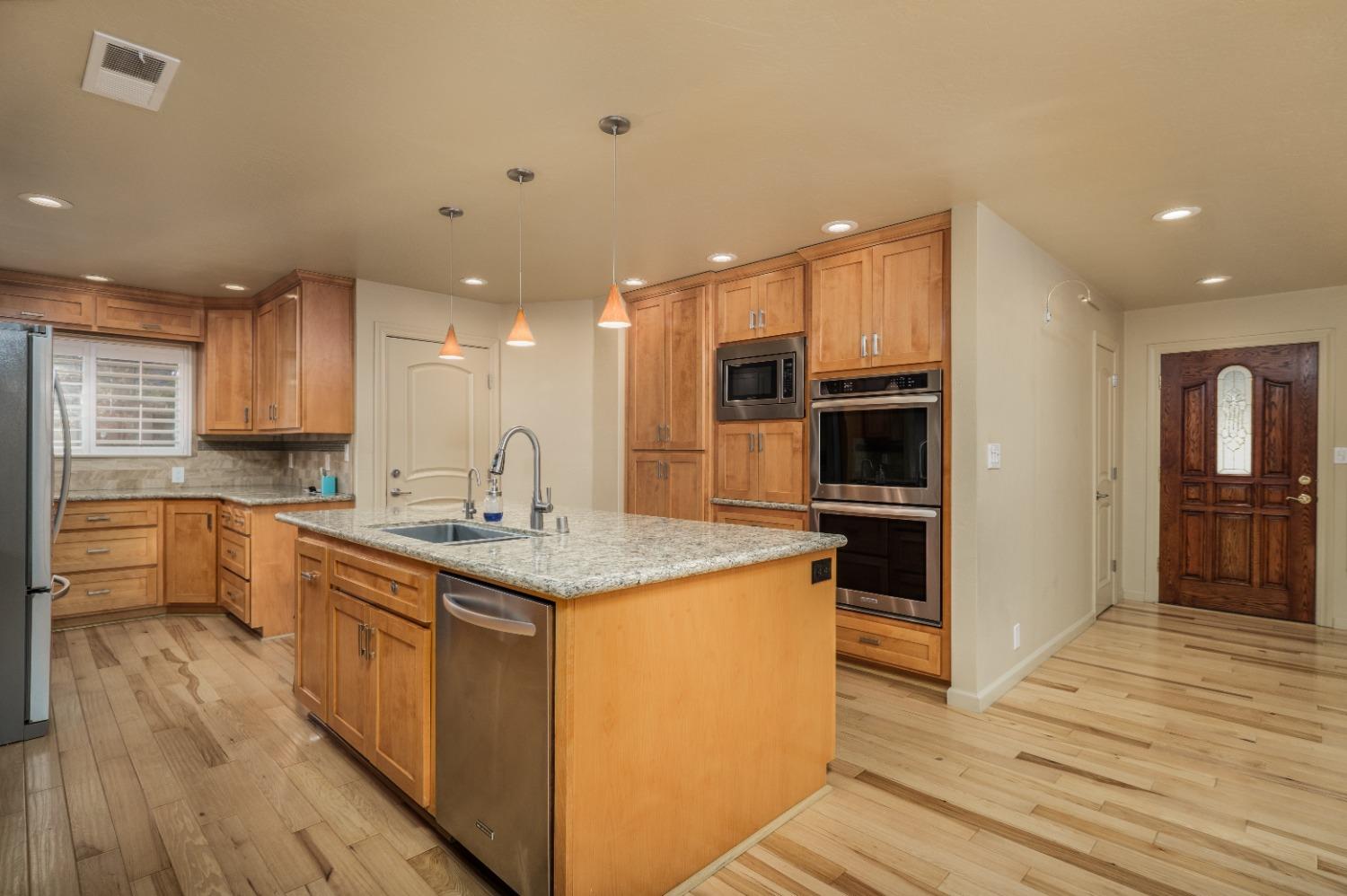 Detail Gallery Image 21 of 79 For 3574 El Ricon Way, Sacramento,  CA 95864 - 3 Beds | 2/1 Baths