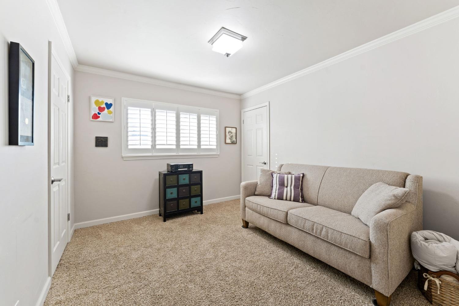 Detail Gallery Image 19 of 38 For 4400 Capri Way, Sacramento,  CA 95822 - 3 Beds | 2 Baths