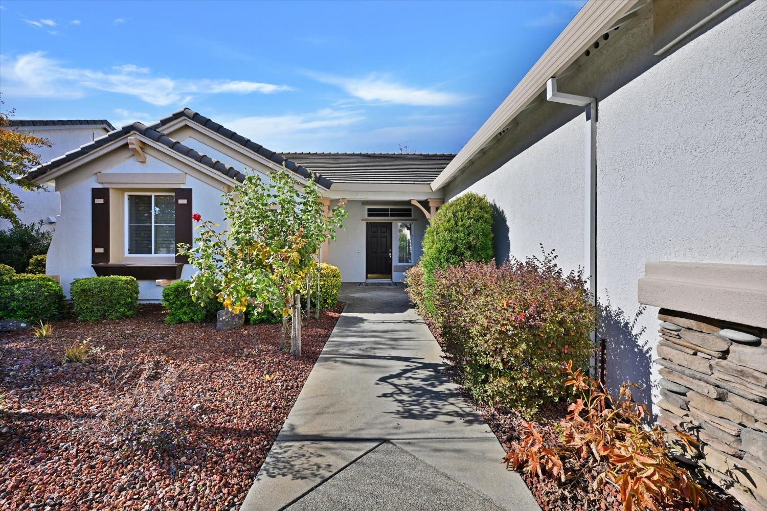 Detail Gallery Image 3 of 29 For 6361 Buckskin Ln, Roseville,  CA 95747 - 2 Beds | 2 Baths