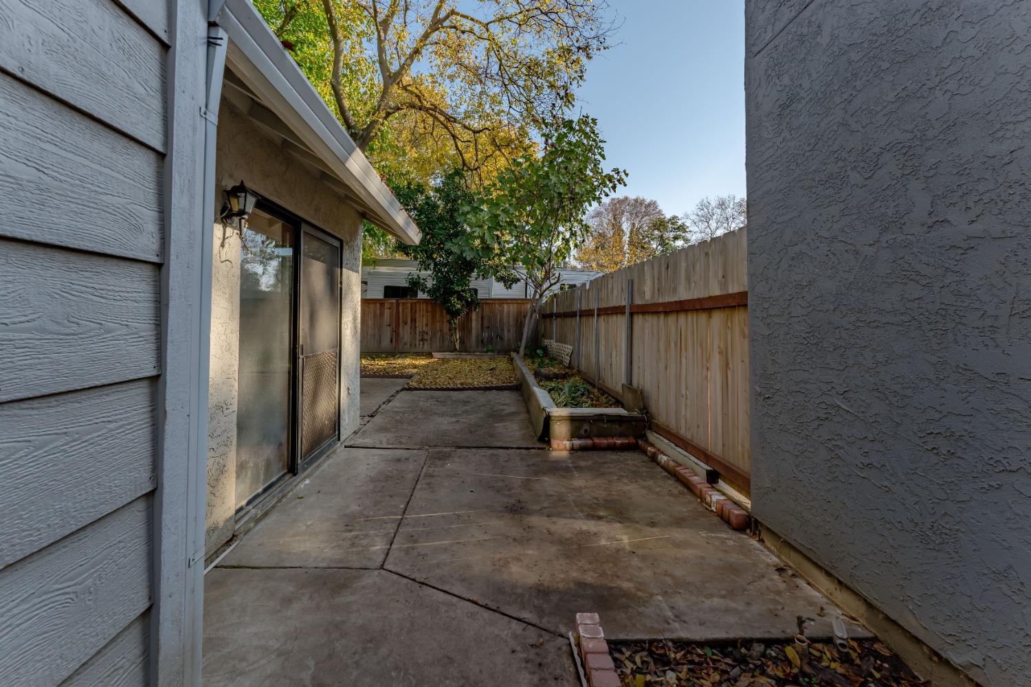 Detail Gallery Image 25 of 27 For 2231 Sandcastle Way, Sacramento,  CA 95833 - 3 Beds | 2 Baths