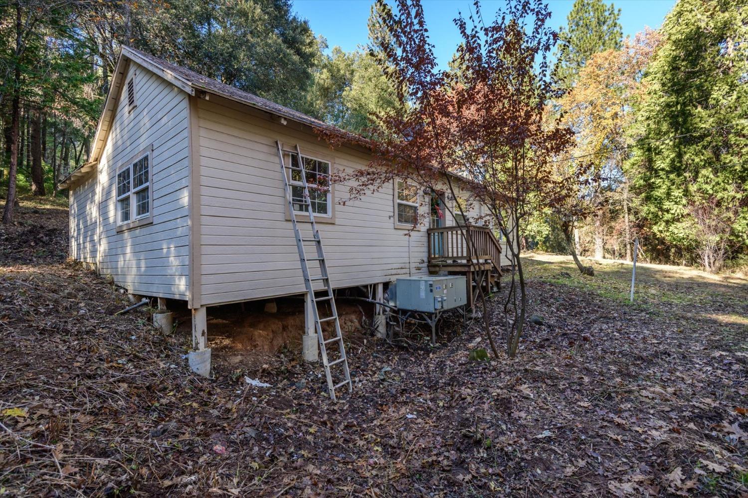 Detail Gallery Image 2 of 21 For 4954 Oak Hill Rd, Placerville,  CA 95667 - 2 Beds | 1 Baths