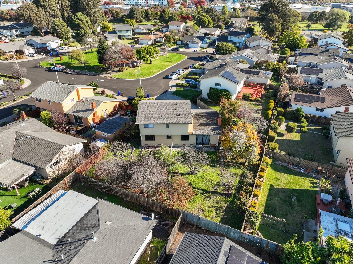 Detail Gallery Image 42 of 44 For 4918 Plaza Cir, Richmond,  CA 94804 - 4 Beds | 2/1 Baths