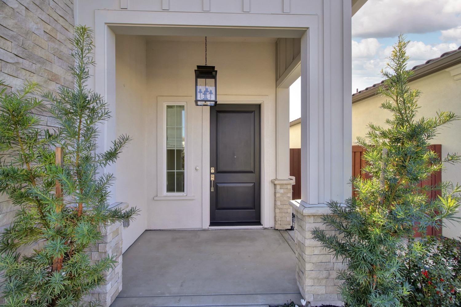 Detail Gallery Image 16 of 52 For 4273 Brookview Dr, Folsom,  CA 95630 - 2 Beds | 2/1 Baths