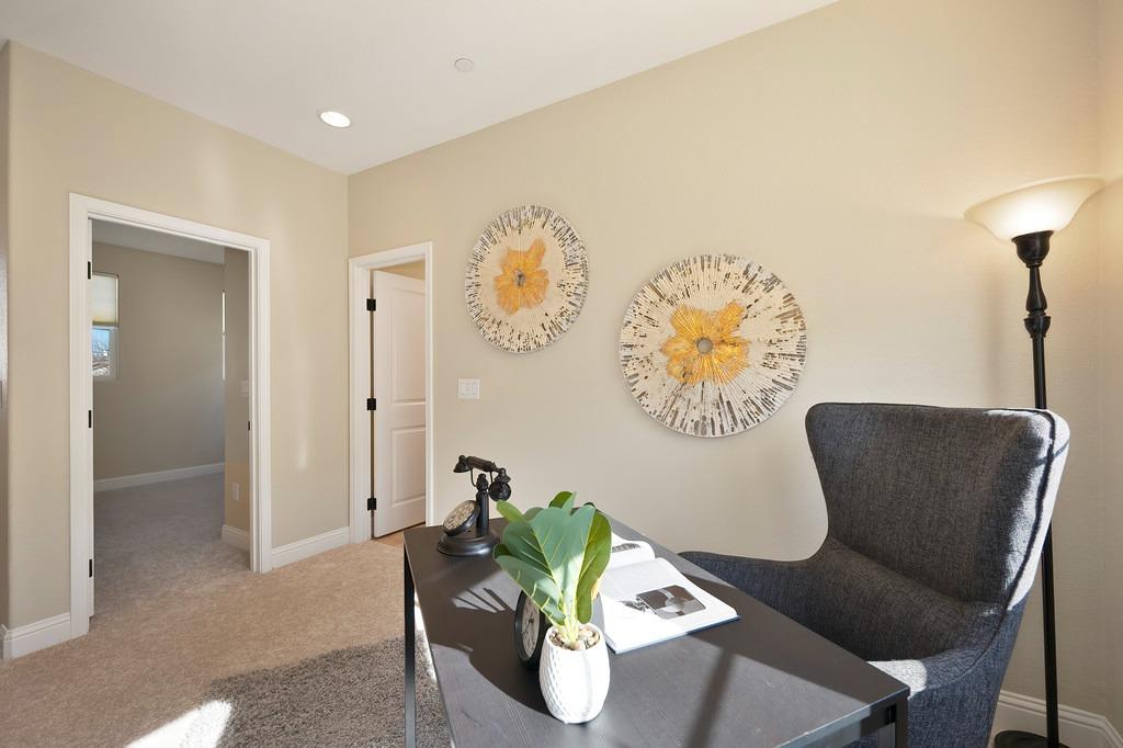 Detail Gallery Image 32 of 57 For 331 Colner Cir, Folsom,  CA 95630 - 3 Beds | 2/1 Baths